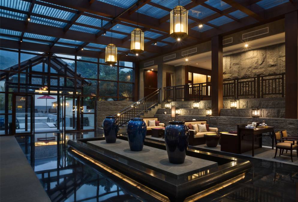 縹緲軒民宿，縹緲峰下伴山林美景泡一池私湯