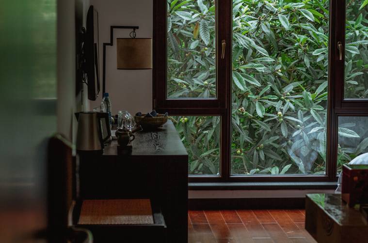 縹緲軒民宿，縹緲峰下伴山林美景泡一池私湯