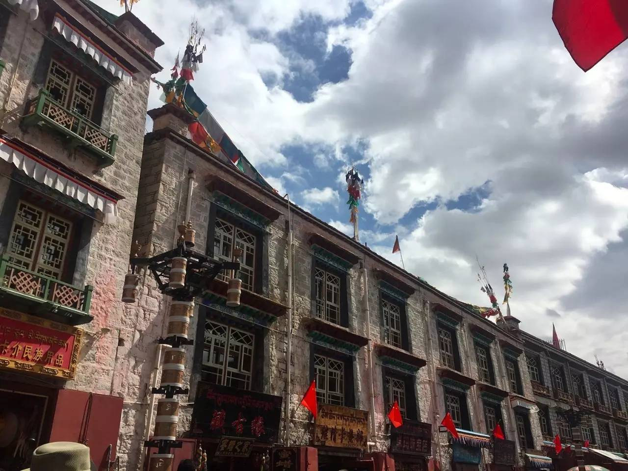 松贊拉薩曲吉林卡，用松贊的方式重走拉薩