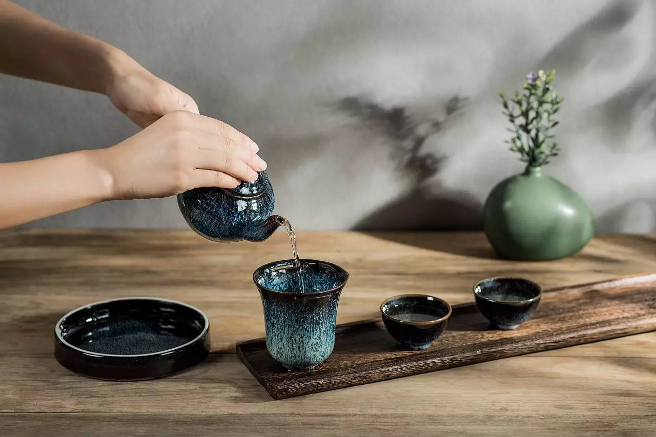 傳承傳統(tǒng)手工藝，把傳統(tǒng)審美工藝融入生活器物