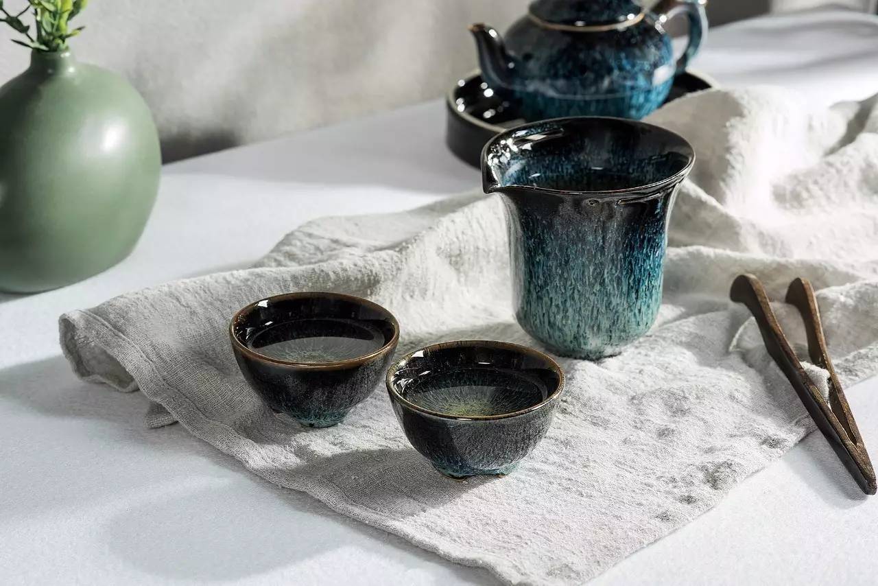 傳承傳統(tǒng)手工藝，把傳統(tǒng)審美工藝融入生活器物