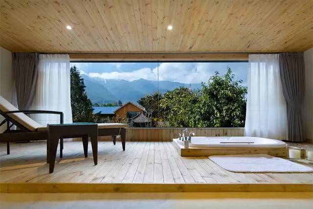 融居·銀箔泉，來銀箔泉邊喝茶看蒼山洱海