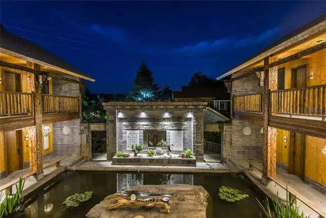 融居·銀箔泉，來(lái)銀箔泉邊喝茶看蒼山洱海