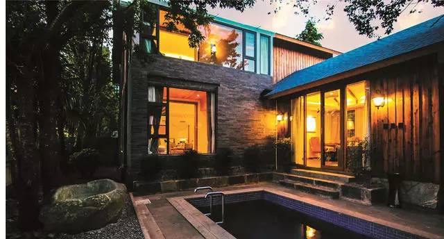 融居·銀箔泉，來銀箔泉邊喝茶看蒼山洱海