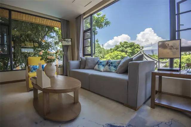 融居·銀箔泉，來銀箔泉邊喝茶看蒼山洱海