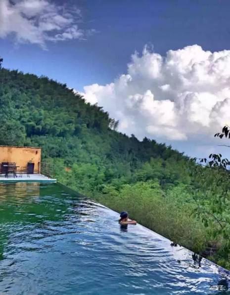 桐廬山中傳奇艾弗德堡藝社，打造一個藝術村落