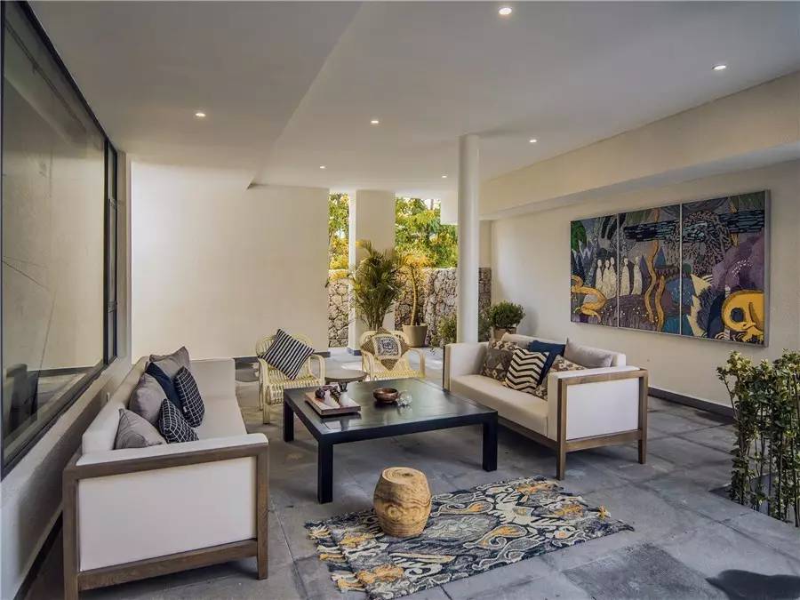 雪山莊園，只是天堂下降了一點(diǎn)點(diǎn)