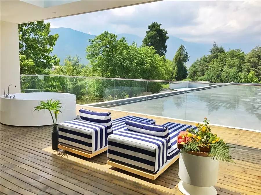 雪山莊園，只是天堂下降了一點(diǎn)點(diǎn)