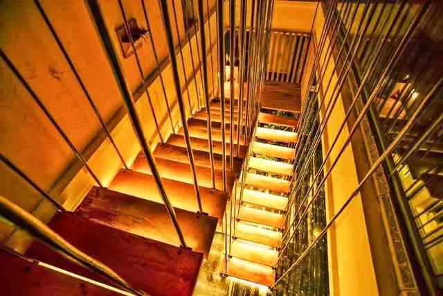 天空之城南杉藝術(shù)酒店，在月光之城尋找探索