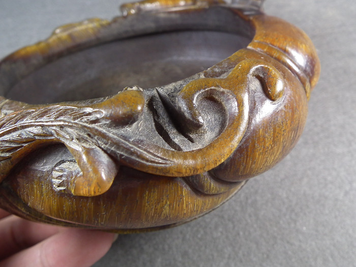 清代老角質浮雕雙螭龍大水盂