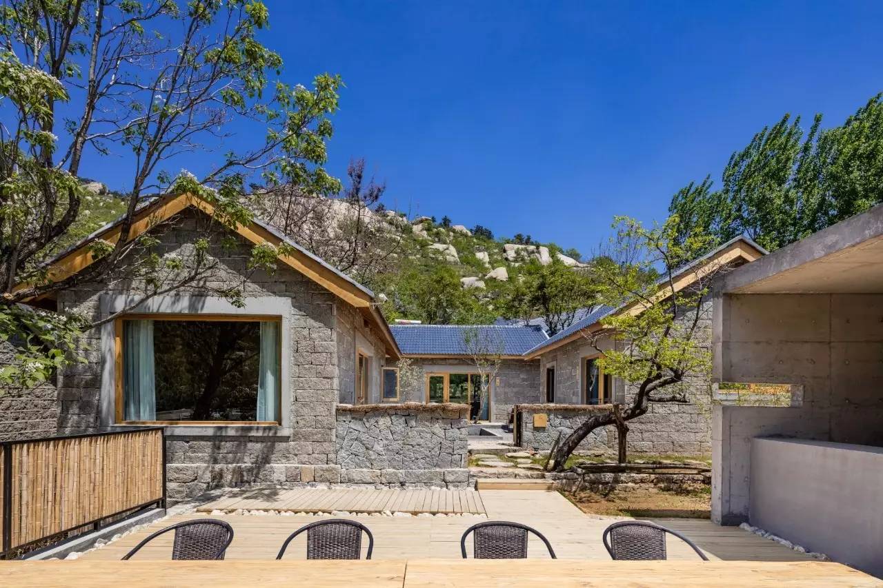 沂蒙山舍，呼吸大自然“臥聽松嘯 伴山而眠”