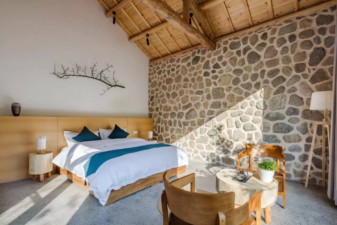 沂蒙山舍，呼吸大自然“臥聽(tīng)松嘯 伴山而眠”