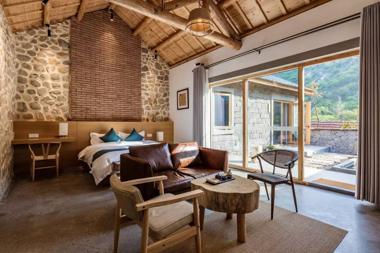 沂蒙山舍，呼吸大自然“臥聽(tīng)松嘯 伴山而眠”