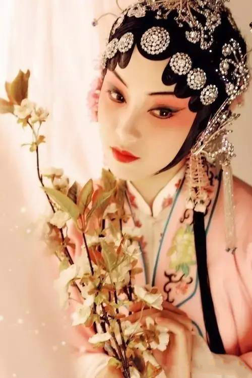 唯美古風(fēng)句子，《相見歡》詞句偶遇京劇