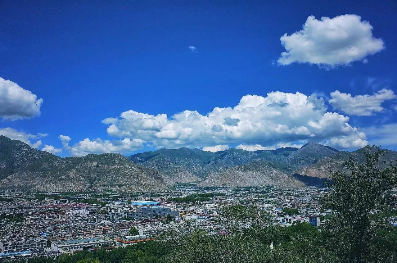 拉薩香格里拉酒店，睡在世界屋脊之上