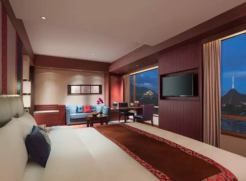 拉薩香格里拉酒店，睡在世界屋脊之上