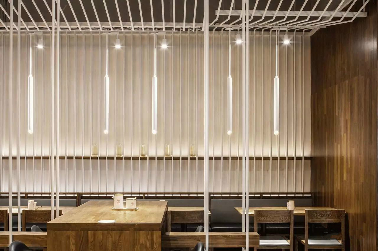 《孟非的小面》的餐廳裝修設計