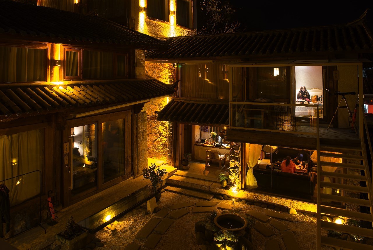 麗江束河聚寶齋民宿，告別曾經(jīng)邂逅未來的美麗