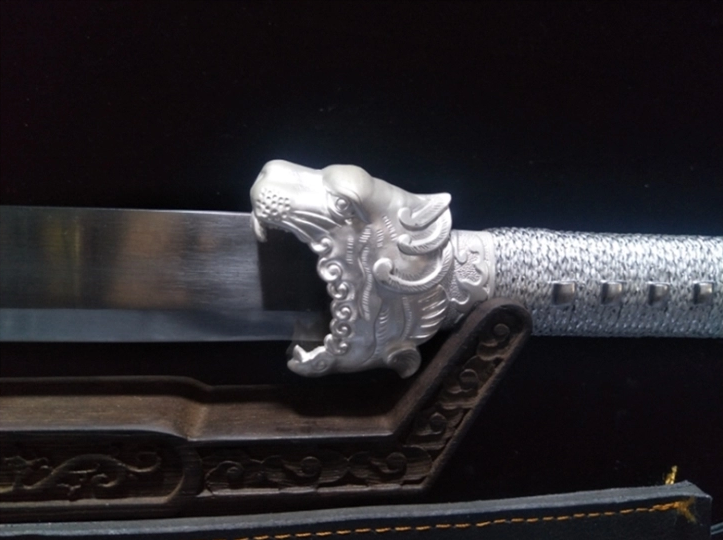 十款精美霸氣的純手工長(zhǎng)劍，鎮(zhèn)宅寶劍冷兵器