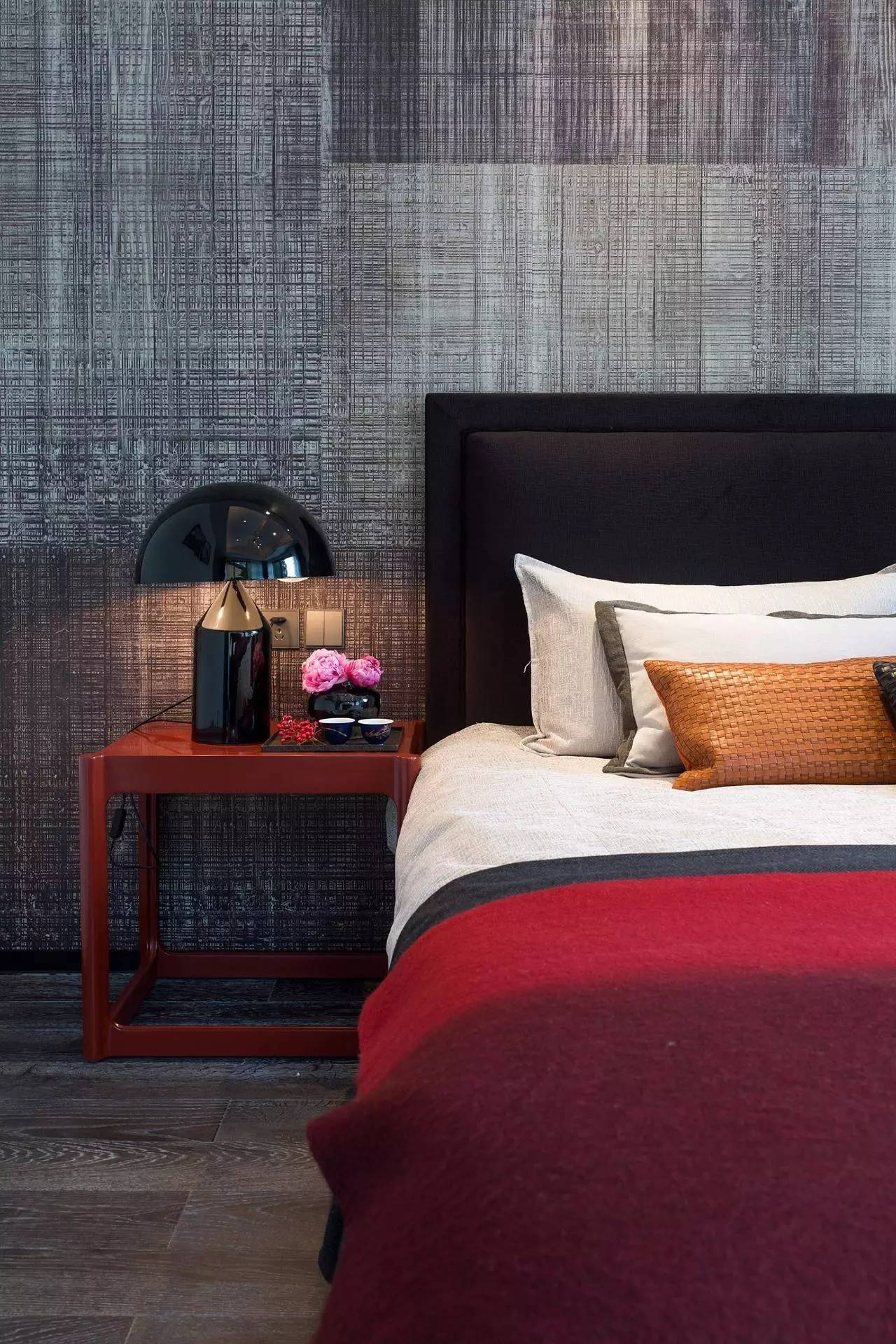 裝修設(shè)計(jì)：一個(gè)家佳樂(lè)文學(xué)的家?guī)?lái)的驚艷!