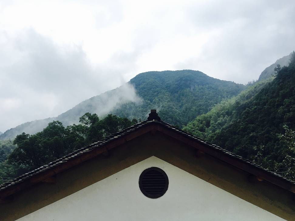 杭州·天方夜潭，給你一個「山脊之巔」的舞臺