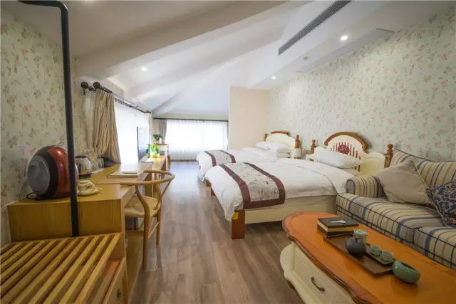 杭州·一色山墅，滿覺隴的月色喝茶散步都是雅事