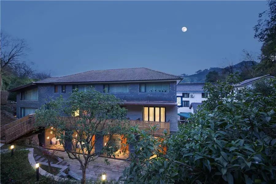 杭州·一色山墅，滿覺隴的月色喝茶散步都是雅事