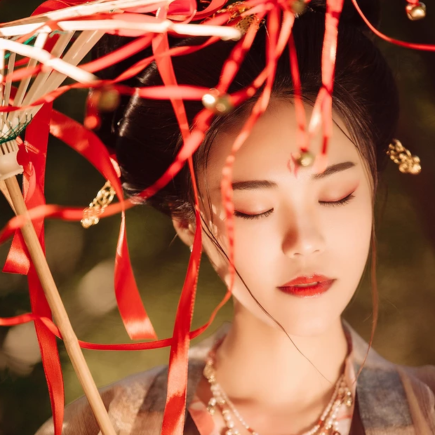 家佳樂文學(xué)彼岸花開唯美古風(fēng)女子頭像