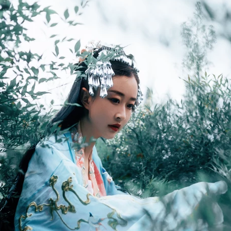 家佳樂文學(xué)清新花朵唯美古風(fēng)女子頭像