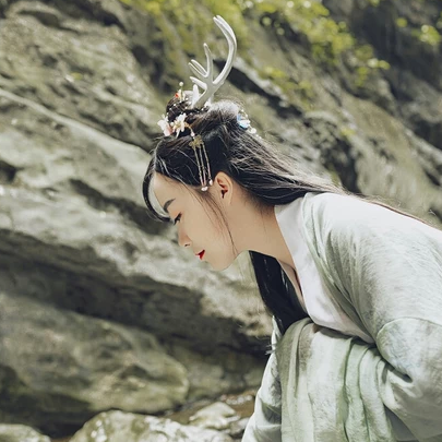 時(shí)尚家佳樂文學(xué)唯美古風(fēng)少女真人頭像