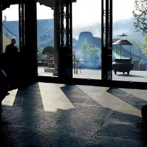 寺廟佛教文化，蕓蕓眾生便是修行