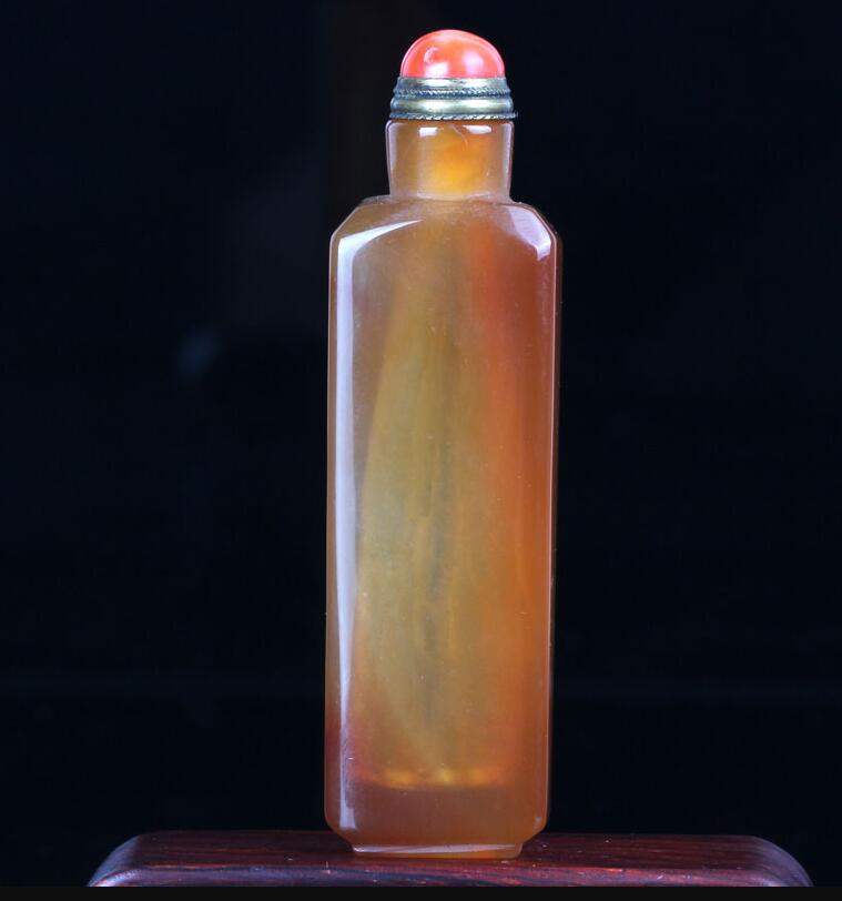 瑪瑙鼻煙壺，帝王心頭的玩物