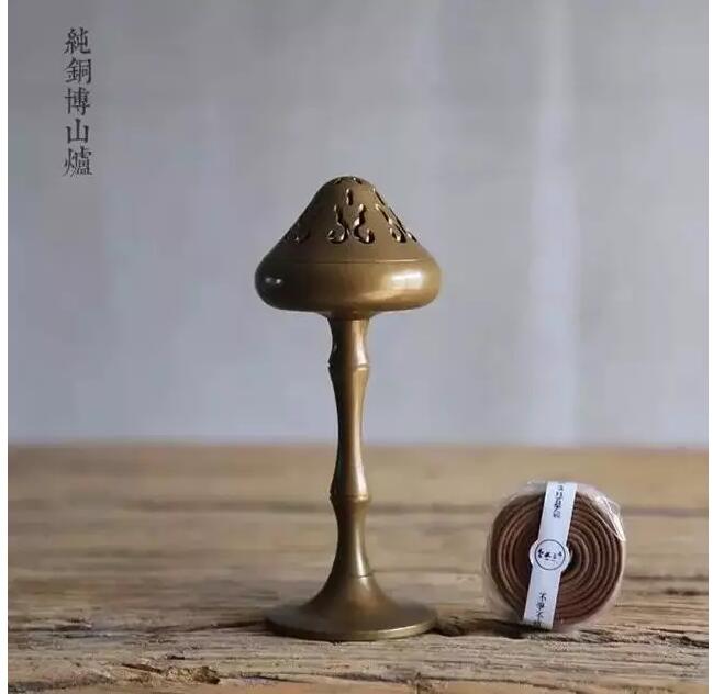 香爐紫煙，出自香爐歸于縹緲