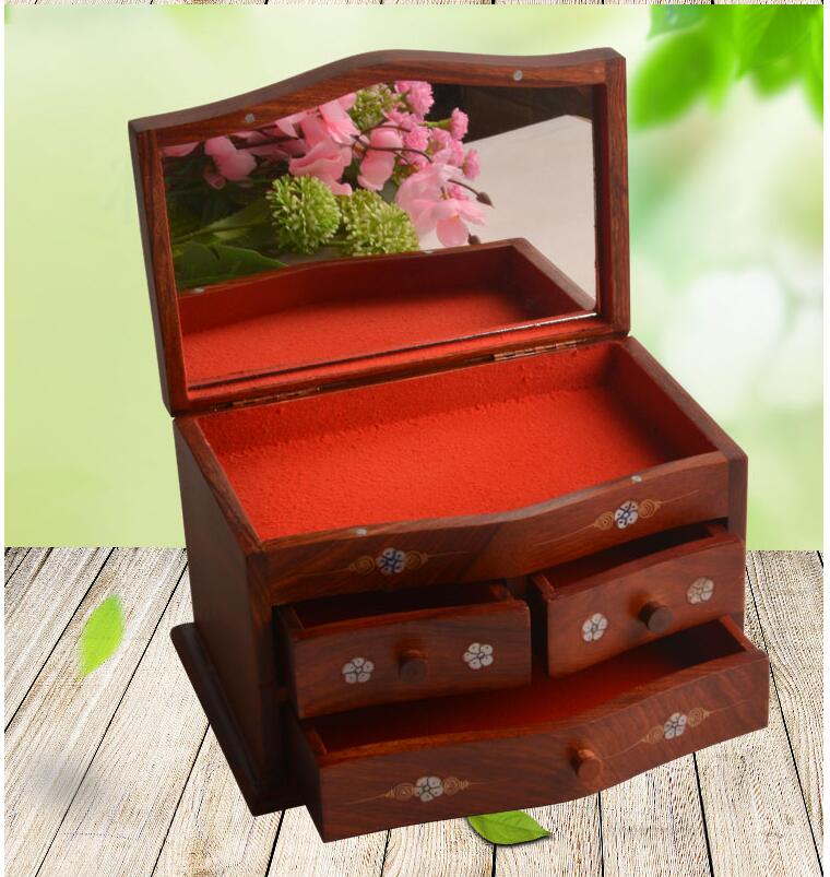 梳妝盒，紅妝待嫁閨閣意