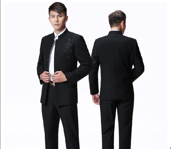 立領(lǐng)中山裝，恰同學(xué)少年風(fēng)華正茂