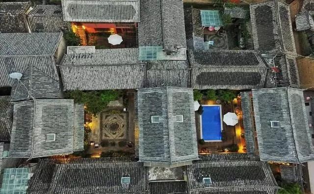 麗江束河無爾，在這里帶著夢(mèng)想開花棲居