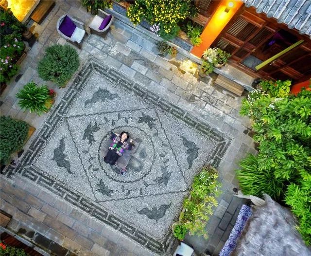 麗江束河無爾，在這里帶著夢(mèng)想開花棲居