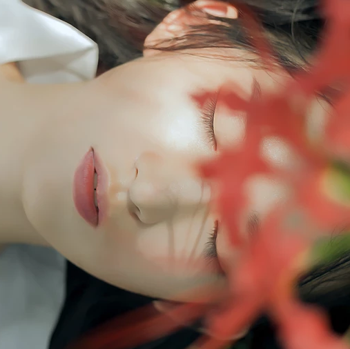 高傲冷艷彼岸花唯美古風真人女生頭像