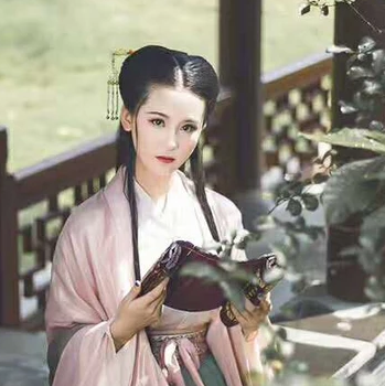 漢服女生頭像，古風真人女子頭像