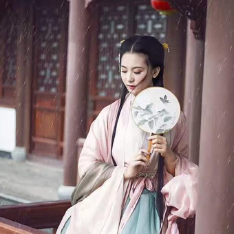 漢服女生頭像，古風真人女子頭像