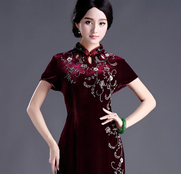 金絲絨長款旗袍，手工釘珠修身旗袍