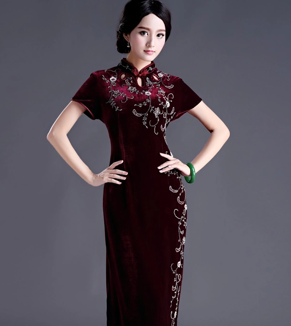 金絲絨長款旗袍，手工釘珠修身旗袍