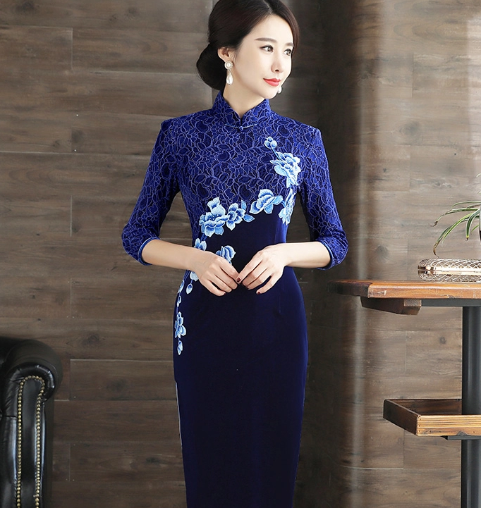 繡花蕾絲金絲絨長(zhǎng)款旗袍，中袖優(yōu)雅旗袍