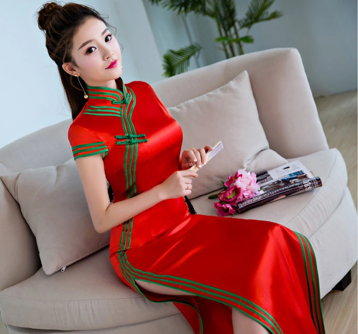 時(shí)尚家佳樂文學(xué)紅色走秀旗袍