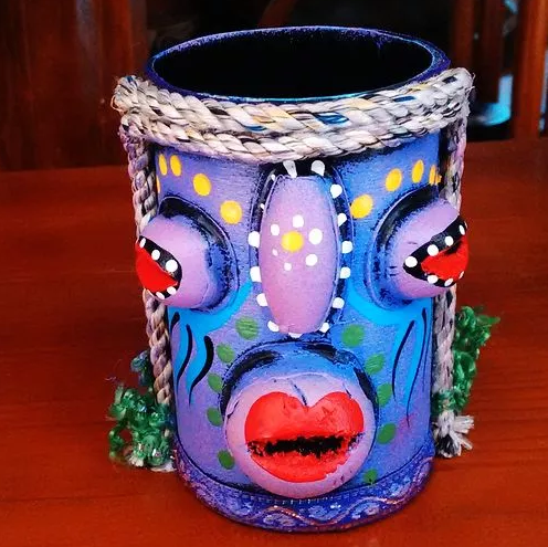 云南東巴筆筒，民族風創(chuàng)意手工彩繪筆筒