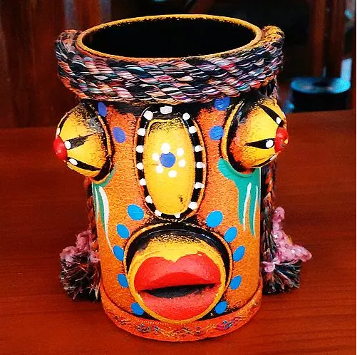 云南東巴筆筒，民族風創(chuàng)意手工彩繪筆筒