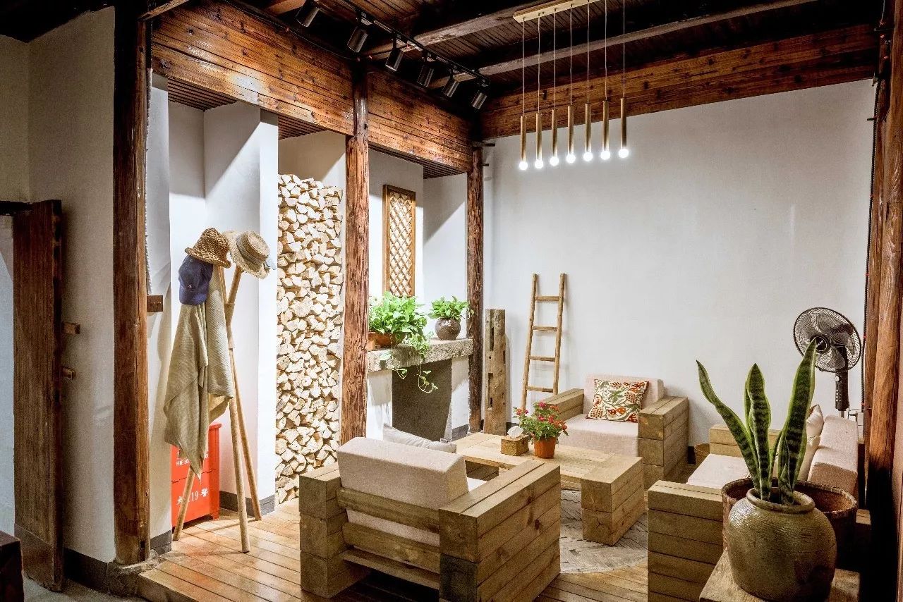 村上酒舍，體驗古村生活一起慢慢變老