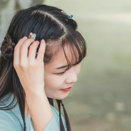 小清新漢服女子頭像，唯美古風(fēng)女子真人頭像