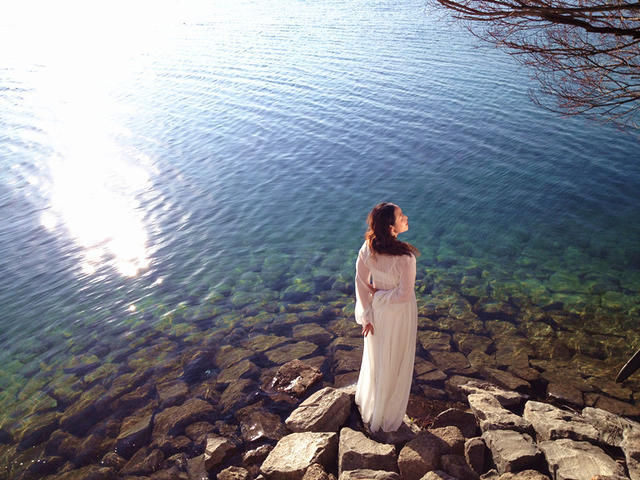寧波·花雨醉，品花間一壺酒聽雨后醉朦朧