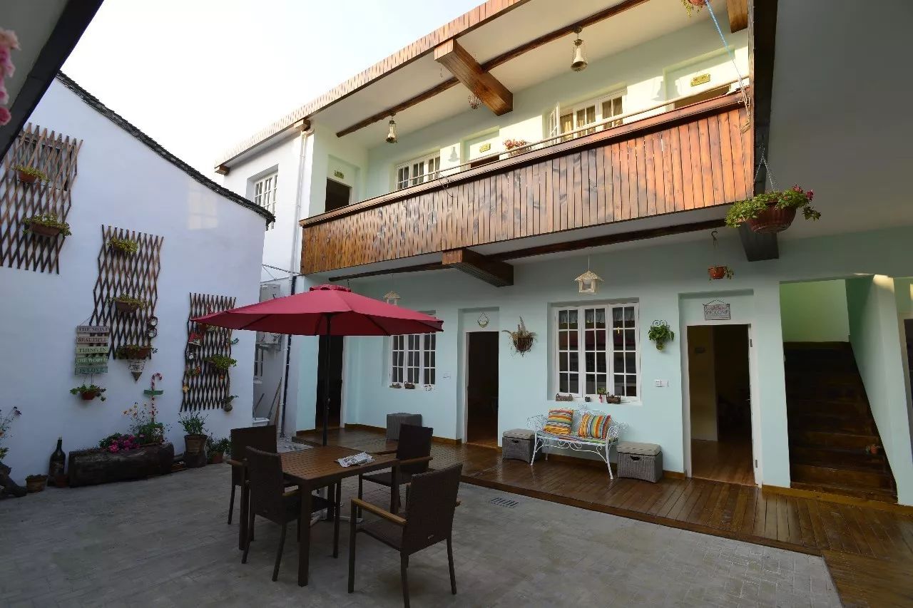 寧波·花雨醉，品花間一壺酒聽(tīng)雨后醉朦朧